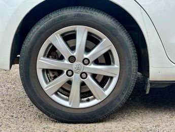 Toyota Yaris 1.5 VVT-h T4 CVT Euro 5 5dr