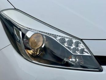 Toyota Yaris 1.5 VVT-h T4 CVT Euro 5 5dr