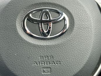 Toyota Yaris 1.5 VVT-h T4 CVT Euro 5 5dr