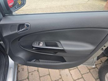 Vauxhall Corsa 1.2 16V SE Euro 5 5dr