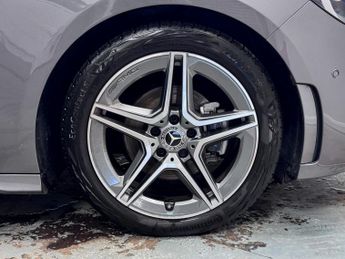 Mercedes-Benz B Class 1.3 B200h MHEV AMG Line (Executive) MPV 5dr Petrol Hybrid 7G-DCT
