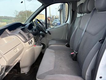 Vauxhall Vivaro 2.0 2700 CDTi FWD L1 4dr