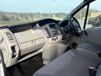 Vauxhall Vivaro 2.0 2700 CDTi FWD L1 4dr