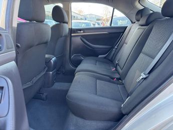 Toyota Avensis 1.8 VVT-i TR 5dr