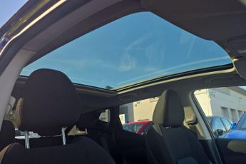 Nissan Qashqai 1.3 DiG-T 160 [157] N-Connecta 5dr DCT Glass Roof
