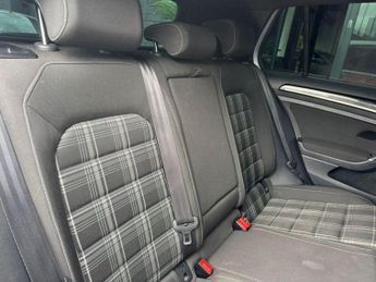 VOLKSWAGEN GOLF 2.0 TDI BlueMotion Tech GTD Hatchback 5dr Diesel DSG Euro 6 (s/s