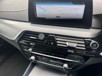 BMW 5 SERIES 2.0 520d M Sport Touring 5dr Diesel Auto xDrive Euro 6 (s/s) (19