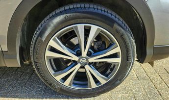Nissan Qashqai 1.6 dCi N-Connecta XTRON Euro 6 (s/s) 5dr