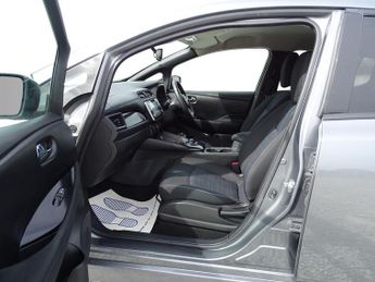Nissan Leaf 39kWh N-Connecta Auto 5dr