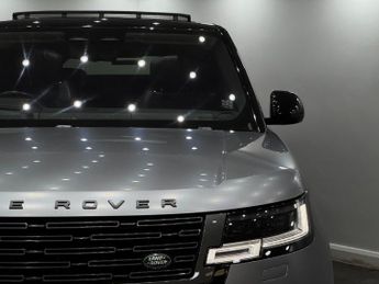 Land Rover Range Rover 3.0 P400 MHEV Autobiography SUV 5dr Petrol Auto 4WD Euro 6 (s/s)