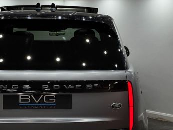 Land Rover Range Rover 3.0 P400 MHEV Autobiography SUV 5dr Petrol Auto 4WD Euro 6 (s/s)