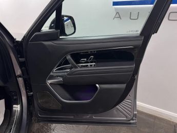 Land Rover Range Rover 3.0 P400 MHEV Autobiography SUV 5dr Petrol Auto 4WD Euro 6 (s/s)