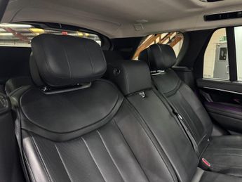 Land Rover Range Rover 3.0 P400 MHEV Autobiography SUV 5dr Petrol Auto 4WD Euro 6 (s/s)