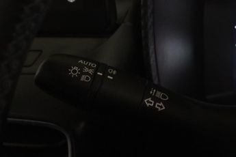 Nissan Juke 1.0 DIG-T N-Connecta Euro 6 (s/s) 5dr