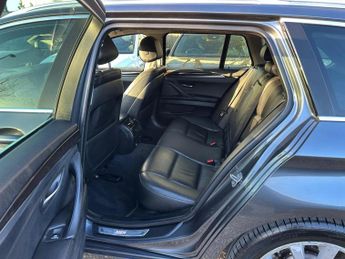 BMW 5 Series 2.0 520d Luxury Touring Auto Euro 6 (s/s) 5dr