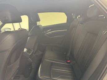 Audi Q8 e-tron 50 S line Sportback Auto quattro 5dr 95kWh (11kW Charger)