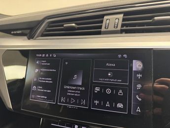 Audi Q8 e-tron 50 S line Sportback Auto quattro 5dr 95kWh (11kW Charger)