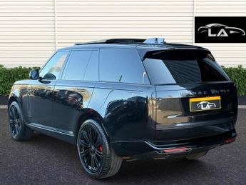 Land Rover Range Rover 3.0 D300 MHEV SE Auto 4WD Euro 6 (s/s) 5dr