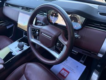 Land Rover Range Rover 3.0 D300 MHEV SE Auto 4WD Euro 6 (s/s) 5dr