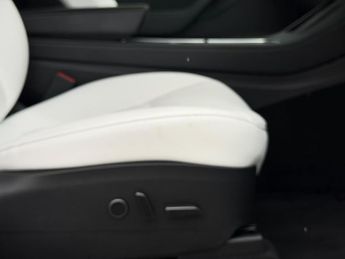 Tesla Model Y (Dual Motor) Performance Auto 4WDE 5dr