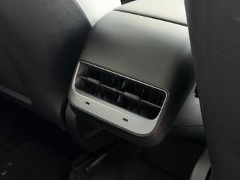 Tesla Model Y (Dual Motor) Performance Auto 4WDE 5dr