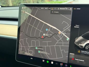 Tesla Model Y (Dual Motor) Long Range Auto 4WDE 5dr