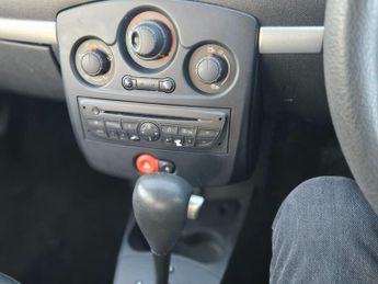 Renault Clio 1.6 VVT Expression Auto Euro 5 5dr