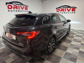 Toyota Corolla 1.8 VVT-h Design Touring Sports CVT Euro 6 (s/s) 5dr