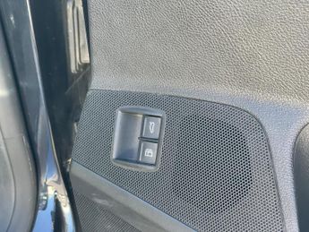 Volkswagen Passat 2.0 TDI BlueMotion Tech Highline Euro 5 (s/s) 5dr