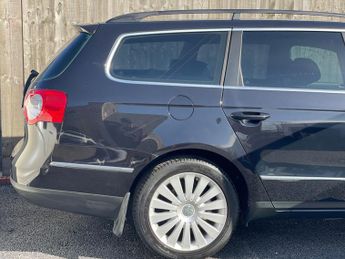 Volkswagen Passat 2.0 TDI BlueMotion Tech Highline Euro 5 (s/s) 5dr