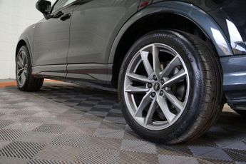 Audi Q3 1.5 TFSI CoD 35 Black Edition S Tronic Euro 6 (s/s) 5dr