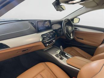 BMW 5 Series 2.0 520d MHT SE Saloon 4dr Diesel Hybrid Steptronic Euro 6 (s/s)