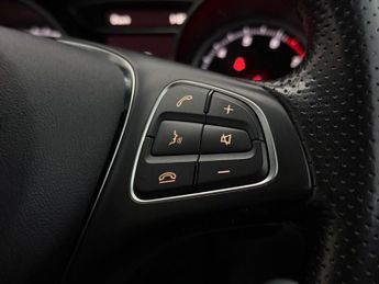 Mercedes-Benz GLA 1.6 GLA180 Urban Edition 7G-DCT Euro 6 (s/s) 5dr