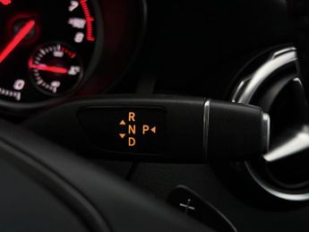 Mercedes-Benz GLA 1.6 GLA180 Urban Edition 7G-DCT Euro 6 (s/s) 5dr