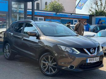 Nissan Qashqai 1.6 dCi Tekna SUV 5dr Diesel XTRON 2WD Euro 5 (s/s) (130 ps)