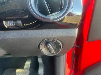 Volkswagen up! 1.0 Move up! ASG Euro 5 5dr