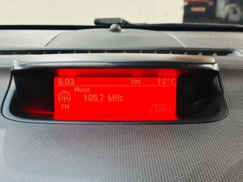 Vauxhall Meriva 1.4T 16V Exclusiv Auto Euro 5 5dr