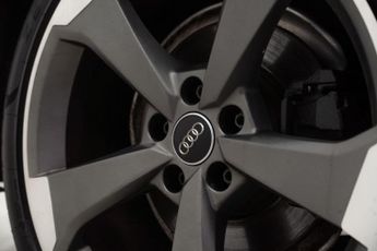 Audi A4 2.0 TDI 40 Black Edition S Tronic Euro 6 (s/s) 4dr