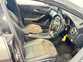 Mercedes-Benz CLA 1.6 CLA180 AMG Sport Coupe 7G-DCT Euro 6 (s/s) 4dr