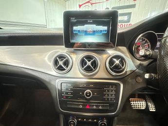 Mercedes-Benz CLA 1.6 CLA180 AMG Sport Coupe 7G-DCT Euro 6 (s/s) 4dr