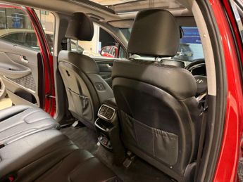 Hyundai Santa Fe 2.2 CRDi Premium SE Auto 4WD Euro 6 (s/s) 5dr 7 Seat