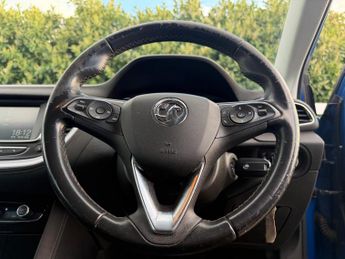 Vauxhall Grandland X 1.5 Turbo D BlueInjection SE Auto Euro 6 (s/s) 5dr