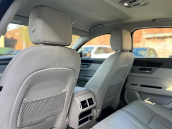 Jaguar XF 2.0d Prestige Auto Euro 6 (s/s) 4dr