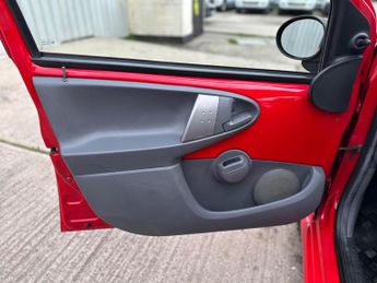 Toyota AYGO 1.0 VVT-i Go Euro 5 5dr