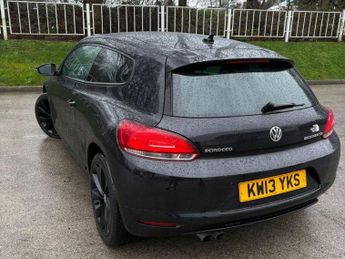 Volkswagen Scirocco 2.0 TDI BlueMotion Tech DSG Euro 5 (s/s) 3dr (Nav)