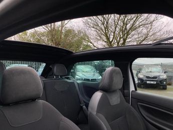 Citroen DS3 Cabrio 1.6 VTi DStyle by Benefit Euro 5 2dr