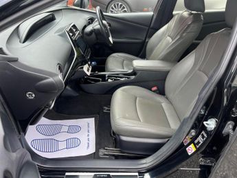 Toyota Prius 1.8 VVT-h Business Edition Plus CVT Euro 6 (s/s) 5dr (15in Alloy