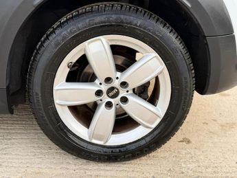 MINI Countryman 1.5 Cooper Auto Euro 6 (s/s) 5dr