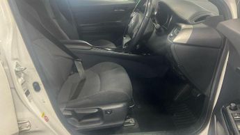 Toyota C-HR 1.8 VVT-h Design SUV 5dr Petrol Hybrid CVT Euro 6 (s/s) (122 ps)