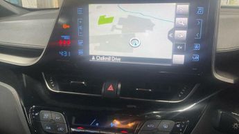 Toyota C-HR 1.8 VVT-h Design SUV 5dr Petrol Hybrid CVT Euro 6 (s/s) (122 ps)